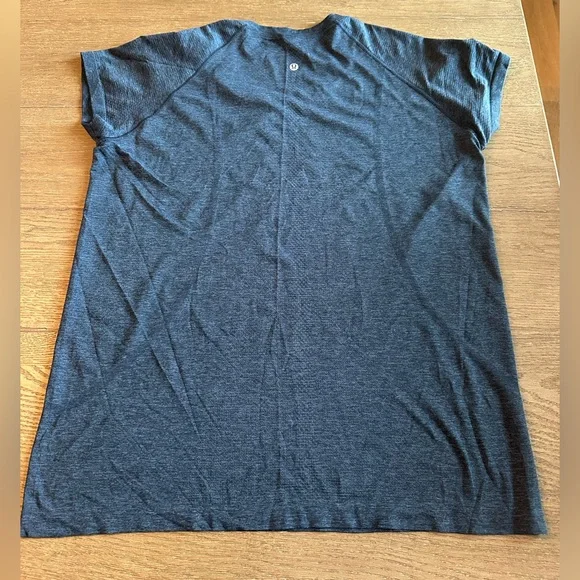 Lululemon Swiftly Tech Short Sleeve Crew in Sapphire Blue/Black Women’s Size 16 - Picture 6 of 10
